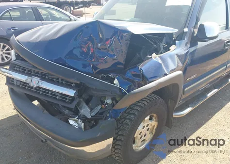 2001 Chevrolet Silverado K1500 z USA, uszkodzony, nr VIN 2GCEK19T711378504